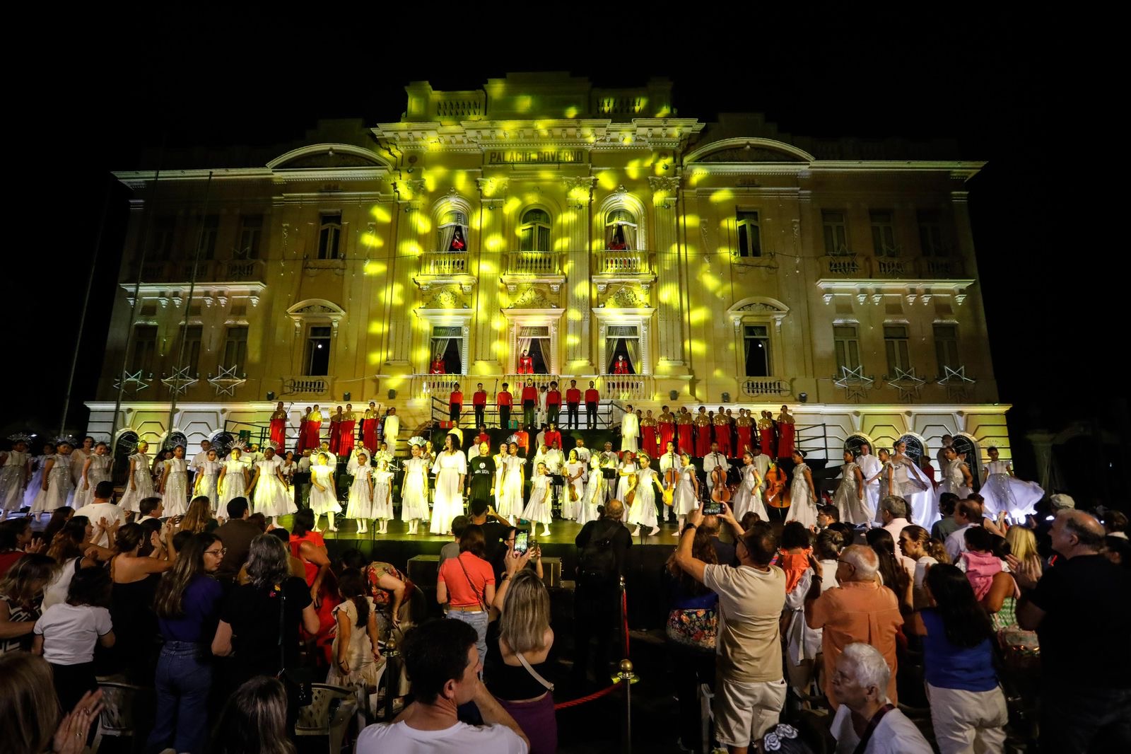 Magia e emoção marcam encerramento do Concerto de Natal 2025 no Palácio do  Campo das Princesas - Blog do Mário Flávio Blog do Mário Flávio